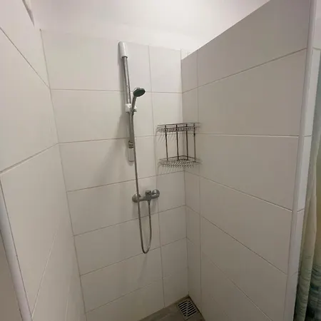 Dom U Dorogi Hostel